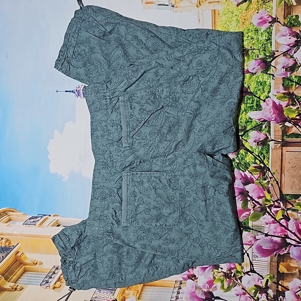 Democracy Teal Floral Capris - Picture 7 of 7